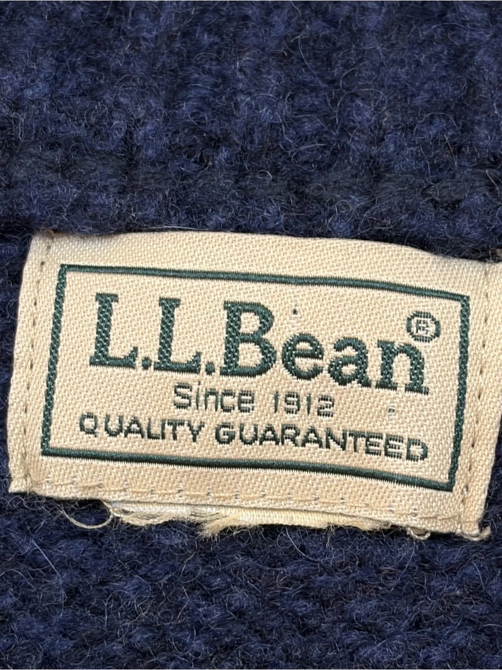LL BEAN 100% Wool sweater  Xlarge  Tiny Defect Pictured Vintage Thick Nice